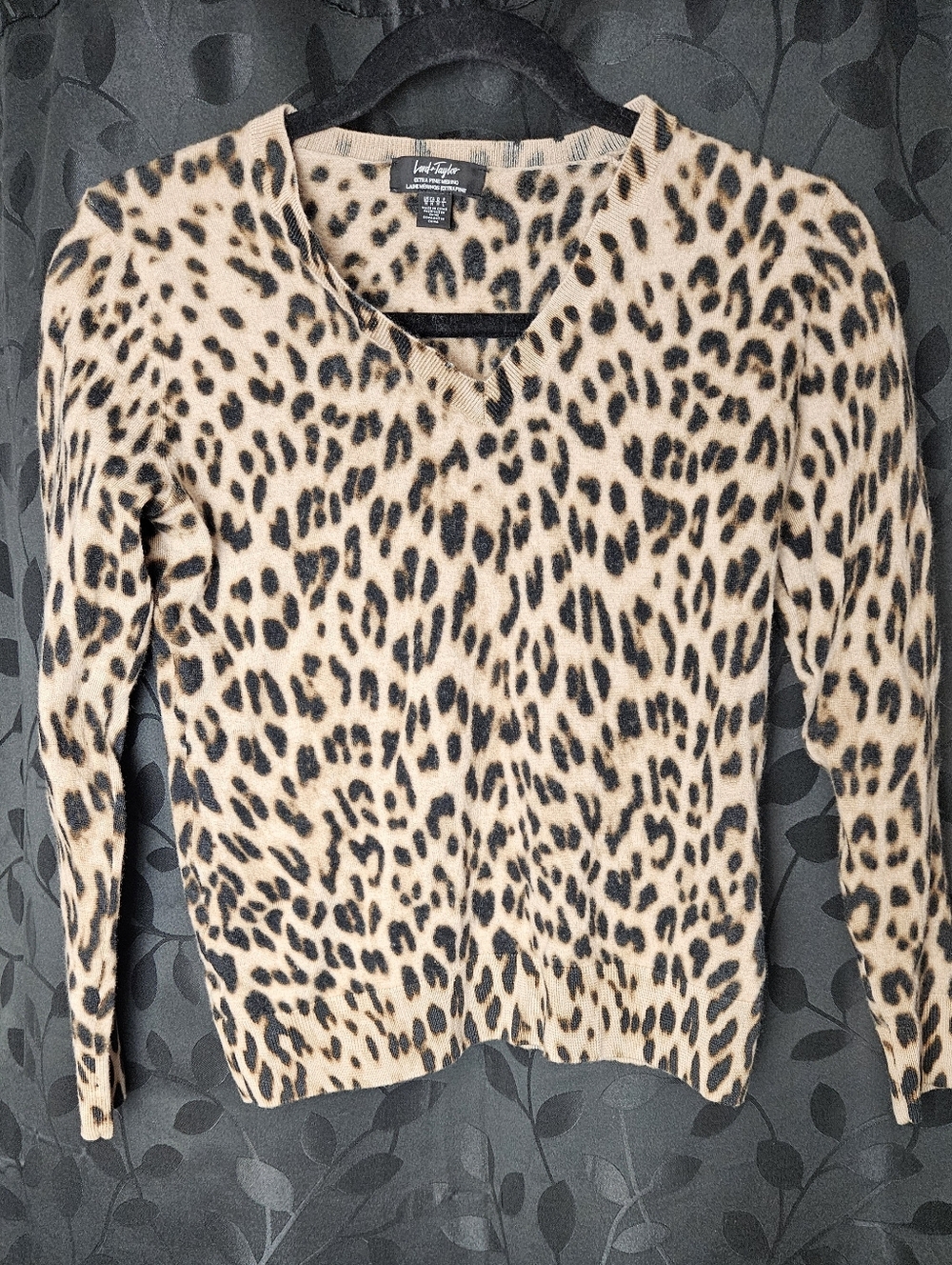 Lord & Taylor - Leopard Print Long Sleeve Extra Fine Merino Shirt Size Medium